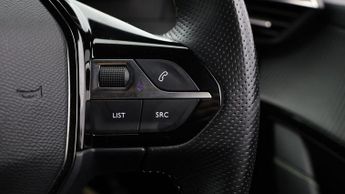 Peugeot E-208 GT PREMIUM