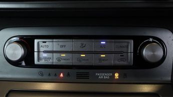 Hyundai KONA PREMIUM