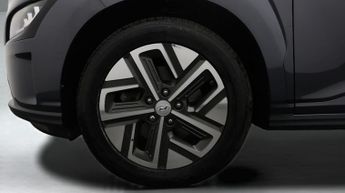 Hyundai KONA PREMIUM