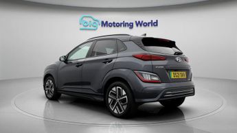 Hyundai KONA PREMIUM