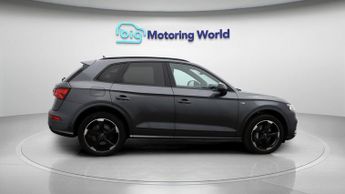 Audi Q5 TFSI E S LINE BLACK EDITION QUATTRO