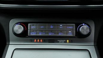 Hyundai KONA PREMIUM