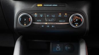 Ford Kuga ST-LINE EDITION