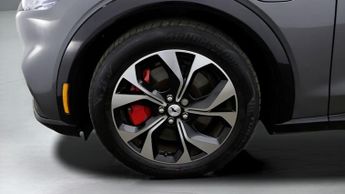 Ford Mustang Mach-E BASE