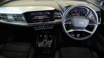 Audi Q4 e-tron S LINE