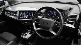 Audi Q4 e-tron S LINE