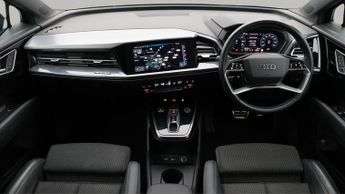 Audi Q4 e-tron S LINE