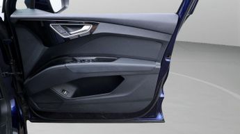 Audi Q4 e-tron S LINE