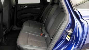 Audi Q4 e-tron S LINE