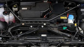 Audi Q4 e-tron S LINE