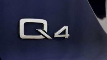 Audi Q4 e-tron S LINE