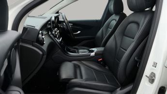 Mercedes-Benz GLC GLC 220 D 4MATIC SPORT