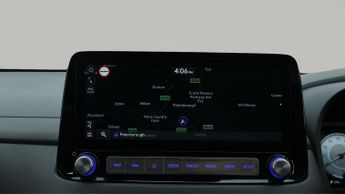 Hyundai KONA PREMIUM