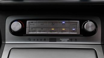 Hyundai KONA PREMIUM