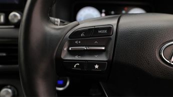 Hyundai KONA PREMIUM