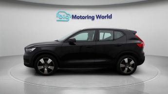Volvo XC40 B4 MOMENTUM