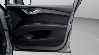 Audi Q4 e-tron S LINE