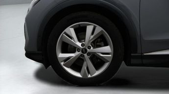 Audi Q4 e-tron S LINE