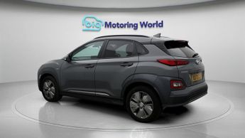 Hyundai KONA PREMIUM