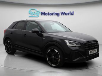 Audi Q2 TFSI S LINE BLACK EDITION