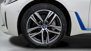 BMW i4 EDRIVE40 SPORT