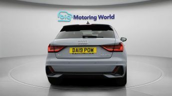 Audi A1 SPORTBACK TFSI S LINE