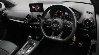 Audi Q2 TFSI S LINE BLACK EDITION