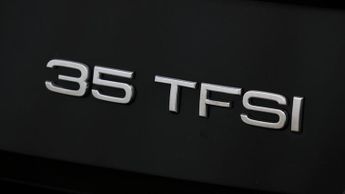 Audi Q2 TFSI S LINE BLACK EDITION