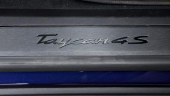 Porsche Taycan 4S