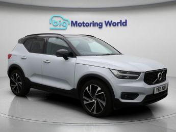 Volvo XC40 T3 R-DESIGN PRO