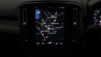 Volvo XC40 T3 R-DESIGN PRO