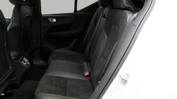Volvo XC40 T3 R-DESIGN PRO