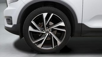 Volvo XC40 T3 R-DESIGN PRO