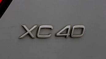 Volvo XC40 T3 R-DESIGN PRO