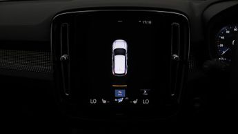 Volvo XC40 T3 R-DESIGN PRO