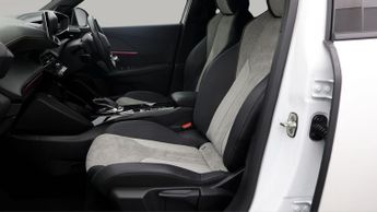 Peugeot E-2008 GT PREMIUM