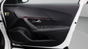 Peugeot E-2008 GT PREMIUM