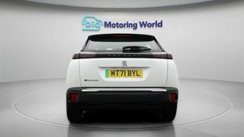 Peugeot E-2008 ACTIVE PREMIUM