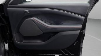 Ford Mustang Mach-E BASE