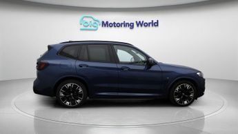 BMW iX3 M SPORT PRO