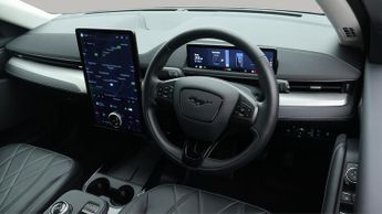 Ford Mustang Mach-E BASE