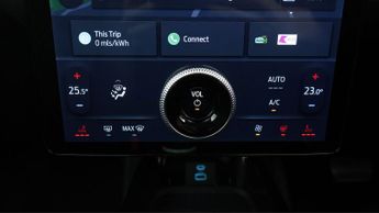 Ford Mustang Mach-E BASE