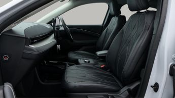 Ford Mustang Mach-E BASE