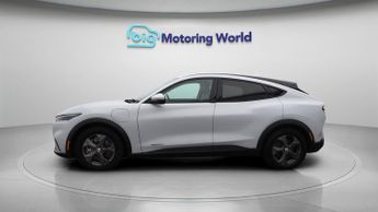 Ford Mustang Mach-E BASE