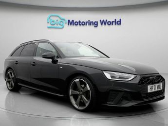 Audi A4 AVANT TFSI S LINE BLACK EDITION