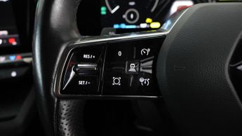 Renault Megane E-Tech ICONIC