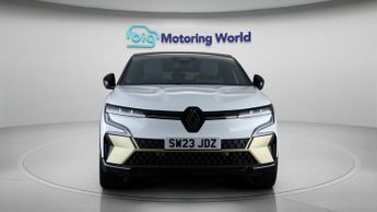 Renault Megane E-Tech ICONIC