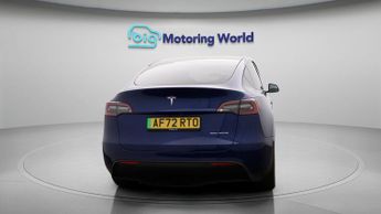 Tesla Model Y LONG RANGE AWD