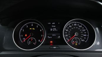 Volkswagen Golf SE NAVIGATION TDI DSG