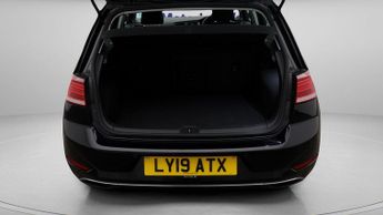 Volkswagen Golf SE NAVIGATION TDI DSG